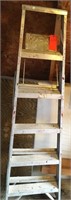 Aluminum Step Ladder / six foot