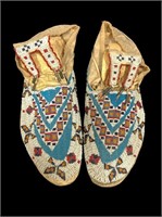 Pair Lakota Beaded Moccasins