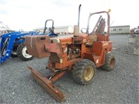 Ditch Witch RT-914 Trencher