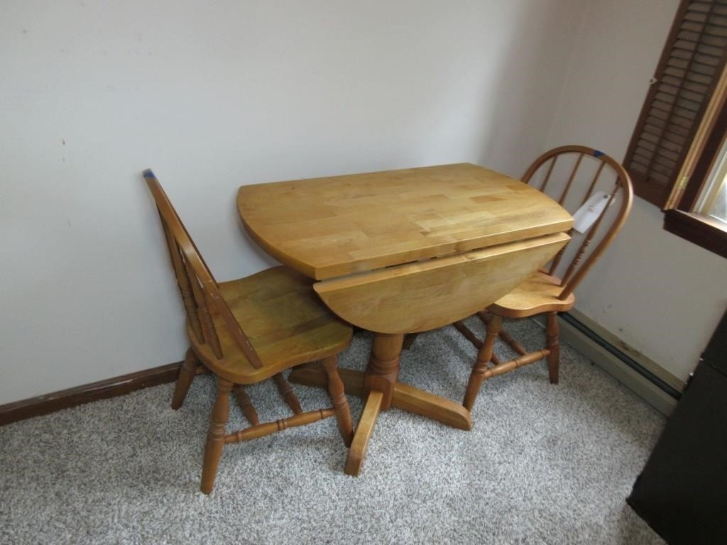Drop leaf table w/ two chairs