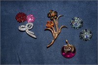 Vtg Rhinestone Flower Pins, Earrings and Apple Pin