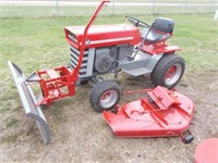 Massey Fergusson #10 L&G Tractor w/Mowing