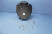 6 Pieces Of Costume Jewellery Necklaces