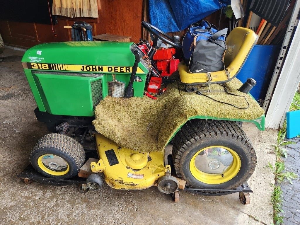 John Deere 318 Lawn Mower w/ Spare Parts