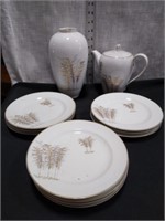 Fukagawa 10 plates vase & tea pitcher