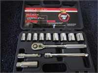 COUGAR PRO 3/8" SOCKET WRENCH SET