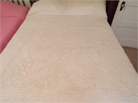 Chenille bedspread