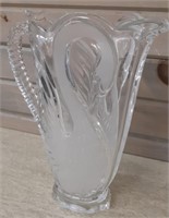 Crystal glass swan pitcher