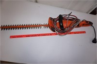 24" Black & Decker 110v Hedge Trimmer