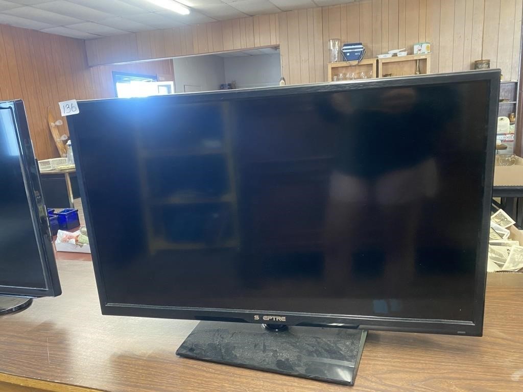32 inch Septre TV untested