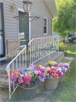 SOLAR LIGHT POST WITH PLANTER, FLOWER POTS