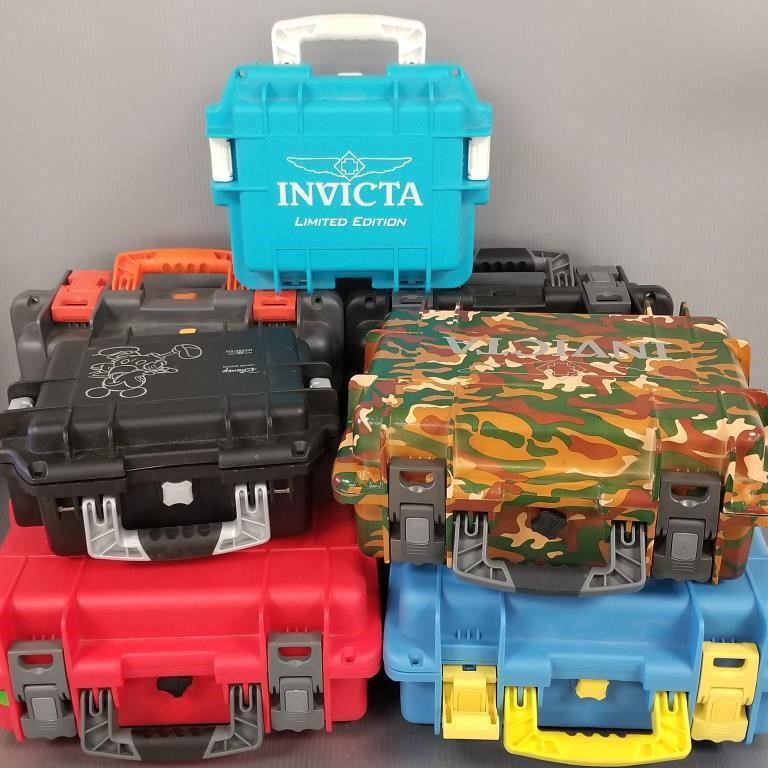 7 Invicta wristwatch collector cases only