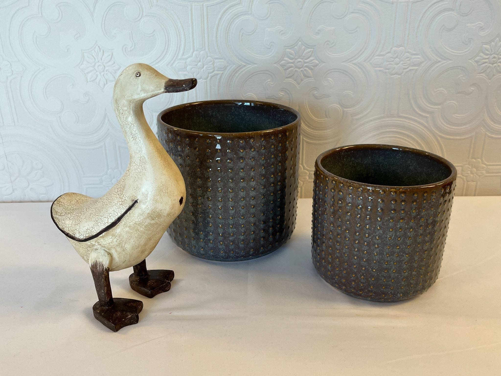 New Set of 2 Planters and 1 Duck