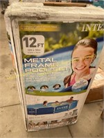 Intex metal frame pool 12ftx30in pool (?COMPLETE?)