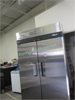 2 door upright Freezer