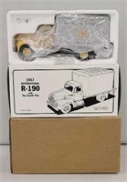 1st Gear 1957 IH R-190 Dry Goods Van NIB 1/34