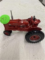 FARMALL INTL FARMALL DIESEL MTA SUPER TRACTOR