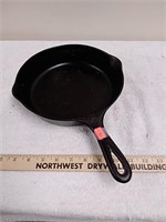Wagner Ware 8-in cast iron pan