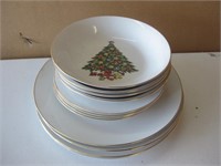 Four 10.5",Four 7.5" Christmas Plates & Four Bowls
