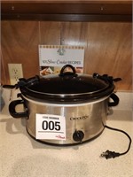 Crock pot w/ recipe book