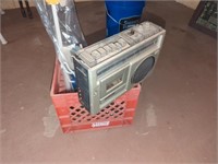 Crate with vintage radio, drop cords & misc