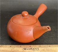 POTTERY TEA POT