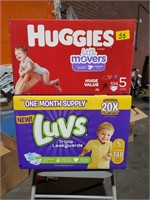 Loves/huggies diapers size 5