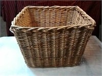 Large Wicker Basket 16"x21"x18.5"