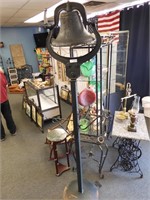 VINTAGE CAST IRON DINNER BELL ON 7 FT STAND