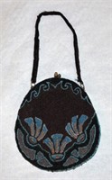 Lady's beaded purse, 7 1/2"