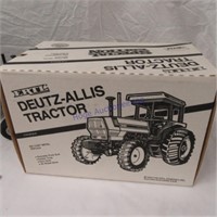 Deutz- Allis 1/16 scale tractor