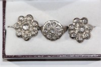 Suite of jewellery incl. pair of silver earrings