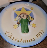 1977 Berta Hummel Christmas Plaate