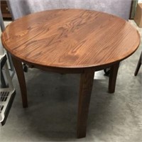 E&G Amish Furniture Round Table