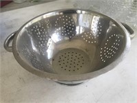 Large Metal Colander Strainer