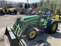 John Deere 955 Tractor w/Loader