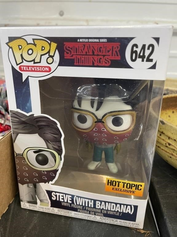 Pop "Stranger Things" Steve with bandana