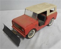 Tru Scale IH Scout  AWD Truck with Snow Blade