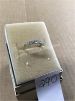 14KG & DIAMOND RING  (DISPLAY)