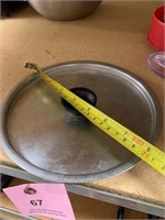 8" pot or Soup pan lid