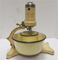 Vintage Universal electric mixer with two sizes