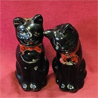 Ceramic Black Cats Salt & Pepper Shakers (Vintage)