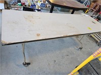 ROLLING FOLDING TABLE