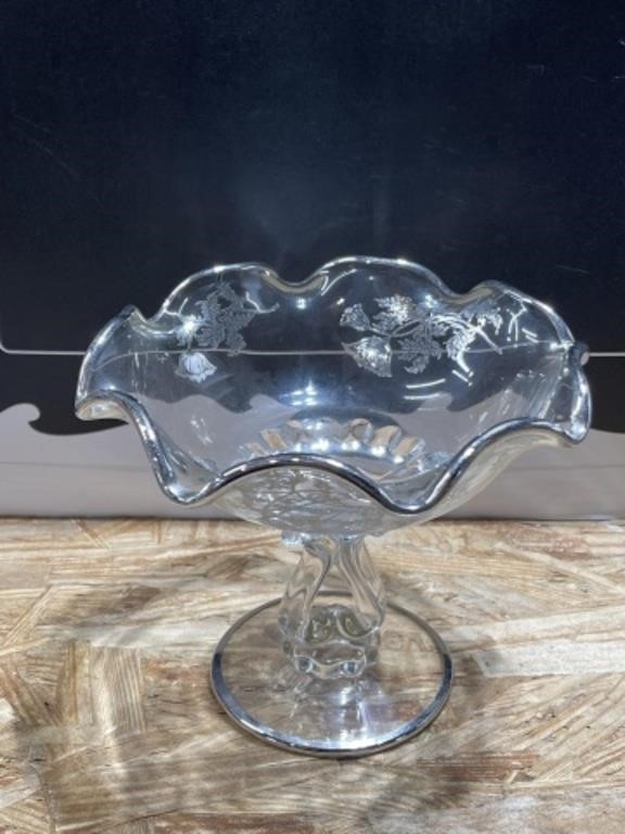 Sterling silver flower detail clear glass dish