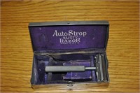 Valet silver safety razor in box by autostrop