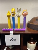 Lot of 4 Vintage Pez Dispensers + Candy