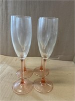 4 Champagne Flutes w Pink Stems