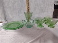 Mixed Vintage Uranium Glassware Lot