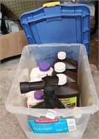Plastic tote w/lid of chemicals