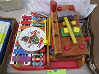 2 Wood Peg Toys. And 2 Musical Toys,+++